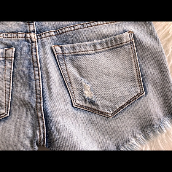 Blank NYC Denim Shorts - Picture 5 of 11